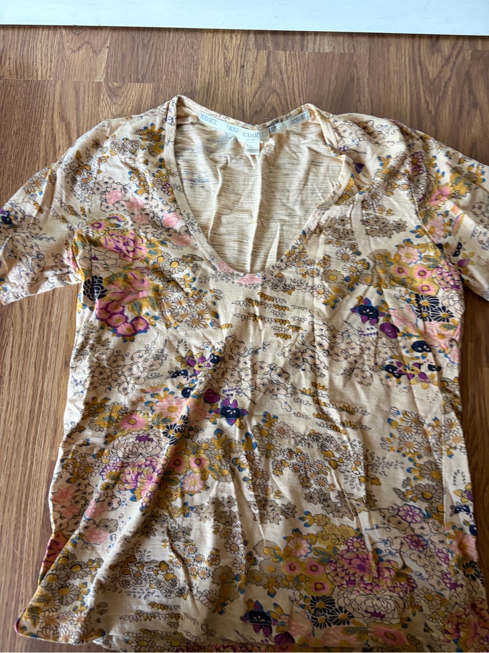 Rodarte for Target Beige Floral V-Neck Short Sleeve Top